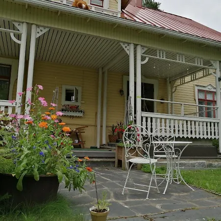 Kivijaerven Linnanmaeki Apartament *