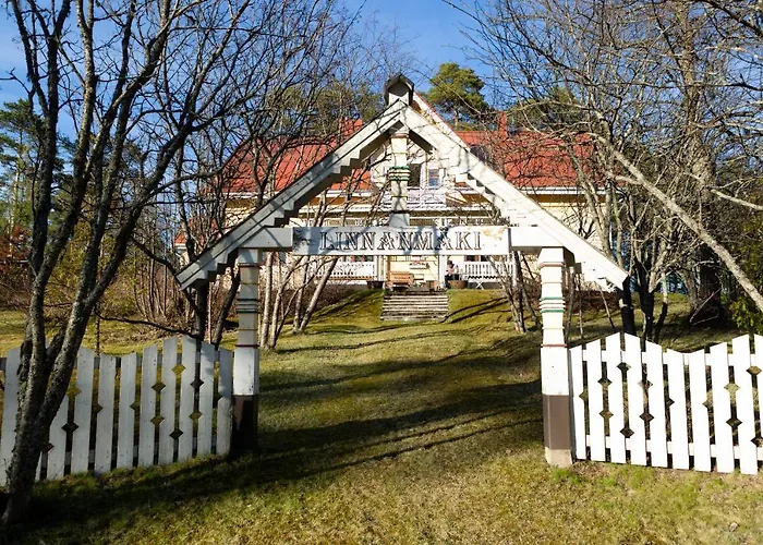 Kivijaerven Linnanmaeki * Kivijärvi